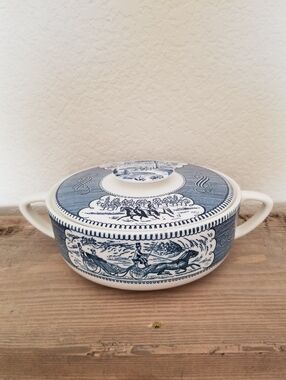 Vintage Currier & Ives Horse Riding Graphic Blue White Soup Tureen Bowl